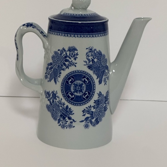 Spode Fitzhugh Blue & White Coffee Pot - Picture 8 of 8
